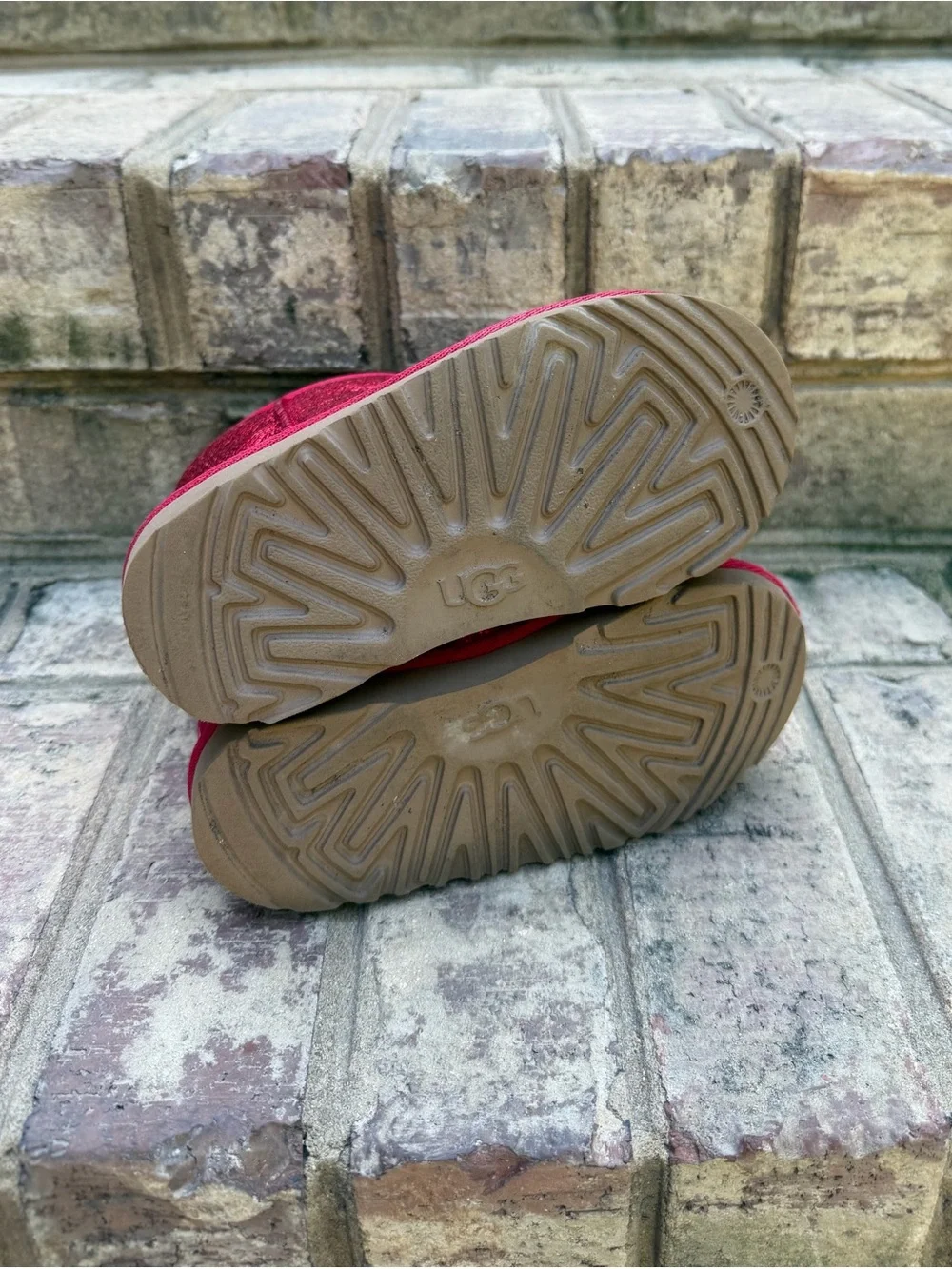 UGG classic ii